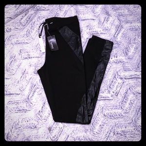 Buffalo / black legging with faux leather - medium